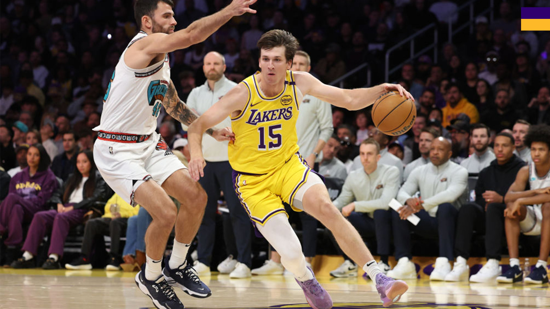 NBA季前赛：湖人队热身赛中获胜，球员状态出色的简单介绍