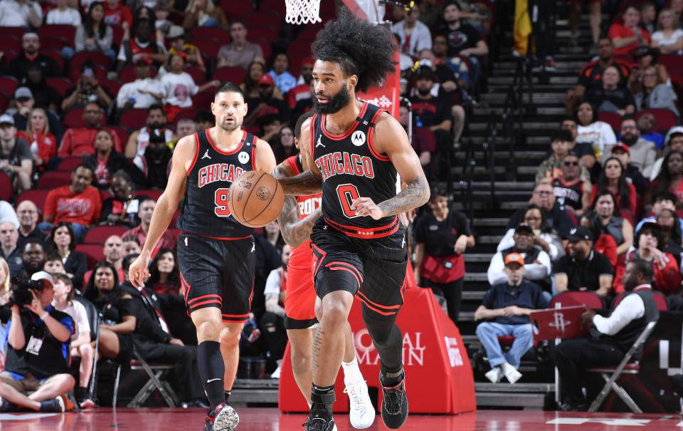 火箭队外援发挥出色,带领球队逆转比赛 火箭队外援发挥出色,带领球队逆转比赛