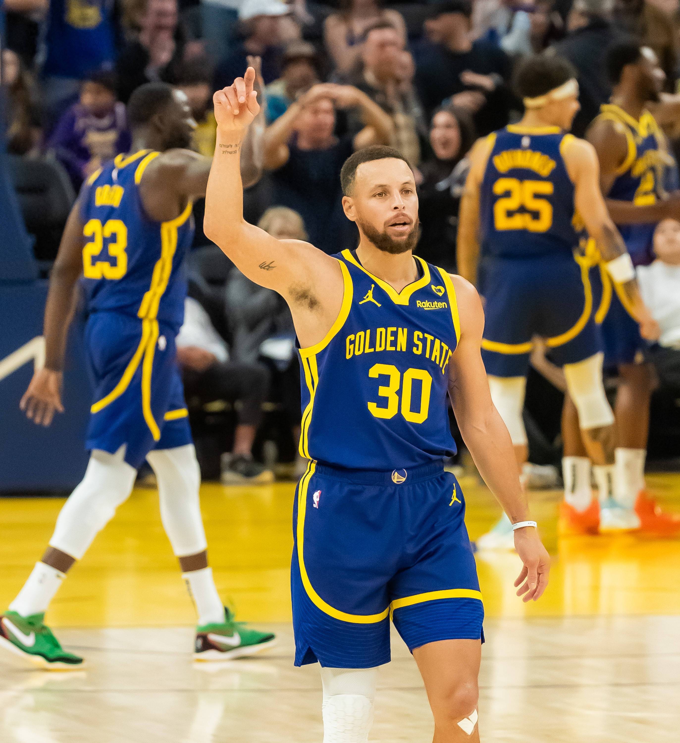 NBA总决赛G1：库里火力全开，勇士取得开门红的简单介绍