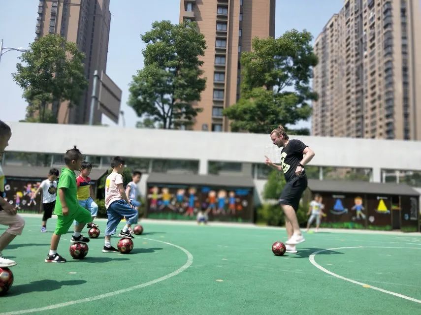 关于强手如云：女足锻炼计划备受瞩目的信息