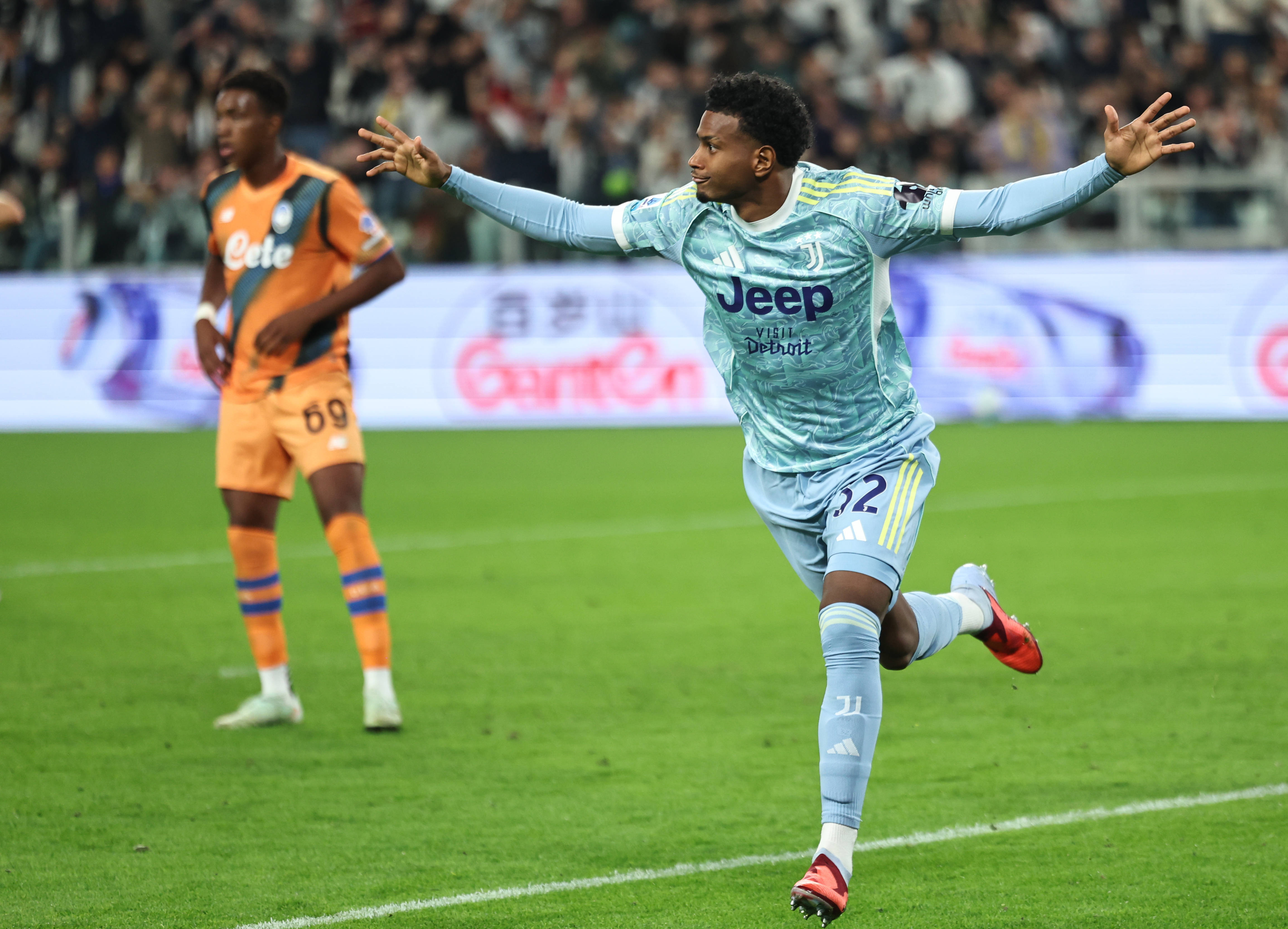 亚特兰大击败尤文图斯，赢得关键胜利