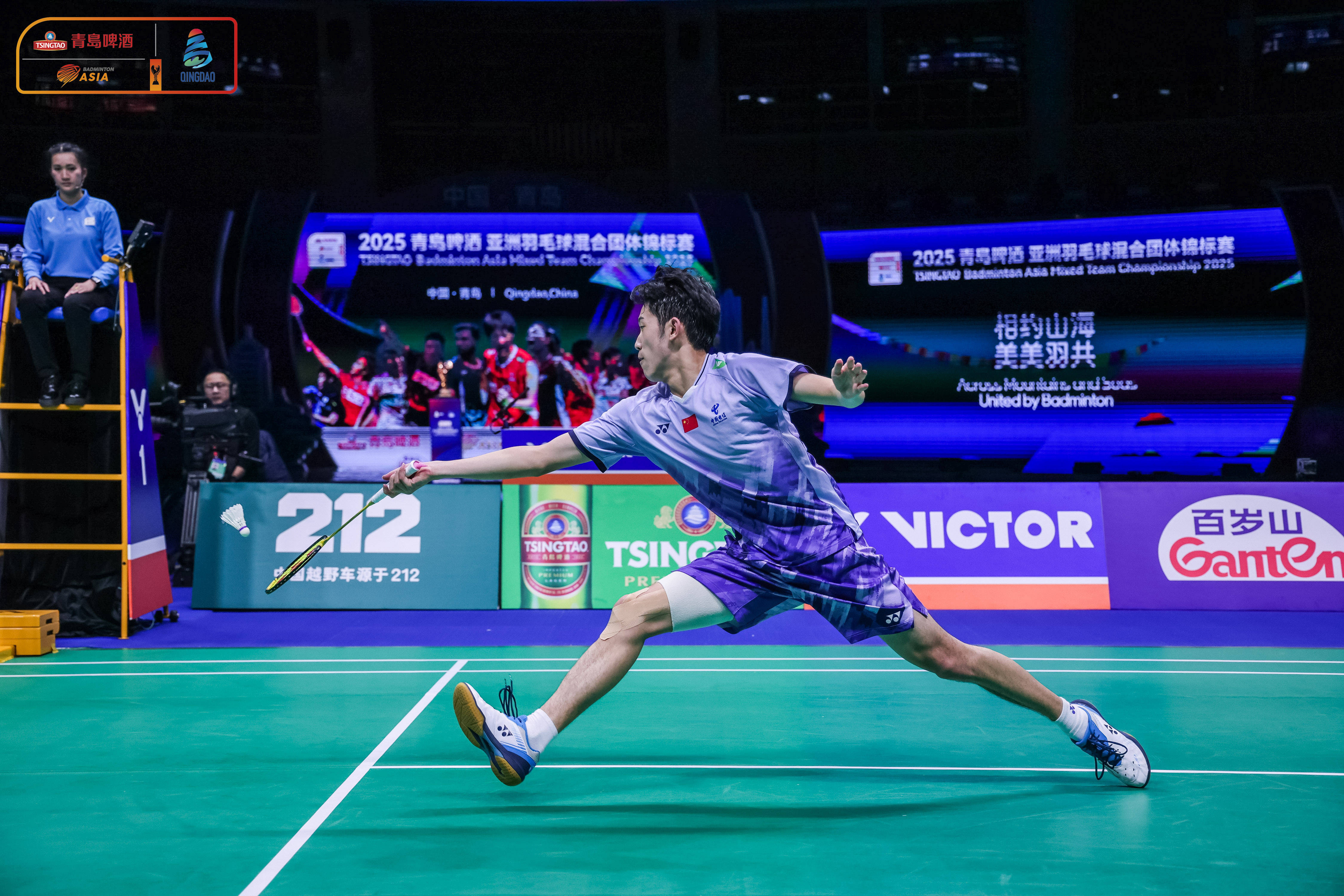 一位年轻球员在比赛中脱颖而出