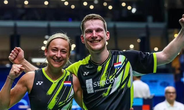 PG中国官网-包含日本队横扫法国队，郑思维惊艳四座的词条