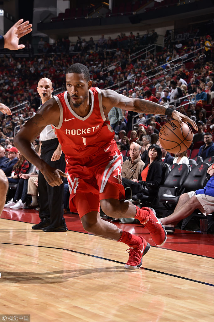 包含灰熊鏖战尼克斯，周琦惊艳四座的词条